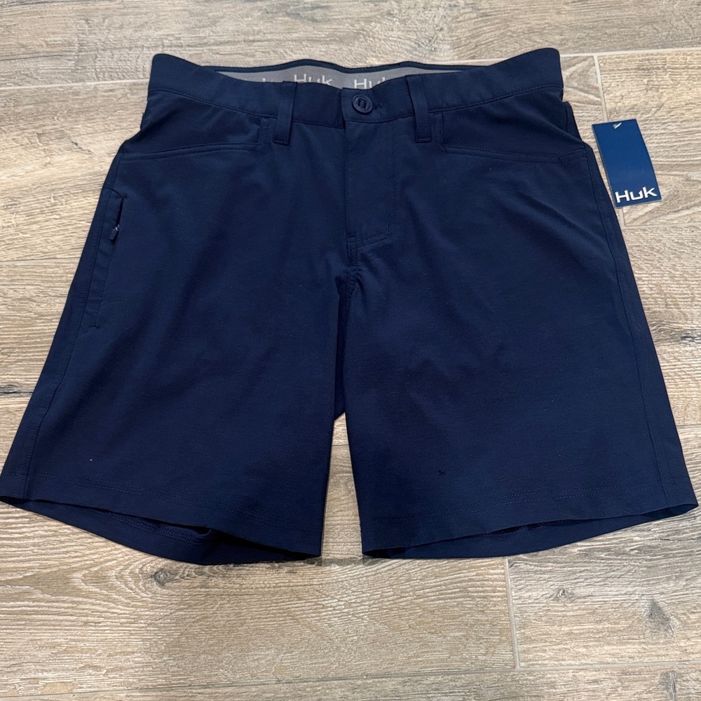 NWT- HUK KONA SHORTS